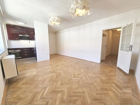 Pronájem bytu 1+kk, 36,2 m2, Praha 2, Vinohrady, ulice Šumavská