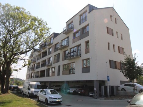 prodej bytu 4+kk, 107m2, balkón, sklep, garážové stání